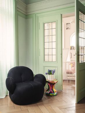 Freifrau Nana Love Seat Armchair