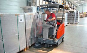 Hako Sweepmaster 980 R/Rh Vacuum Sweeper