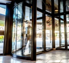 Boon Edam Tournex High Capacity Revolving Door
