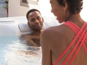 HotSpring Jetsetter™ Bathtub
