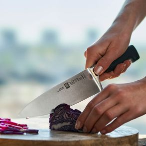 Zwilling ZWILLING **** Four Star  8-inch Chef's Knife