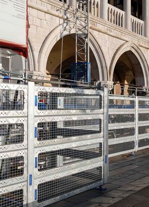 Pilosio Secur-blind Worksite Protection