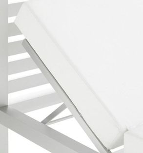 Gandia Blasco Elevated Daybed Fixed Slats