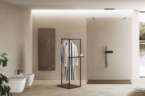 Disenia Blade Stoneware Shower Tray