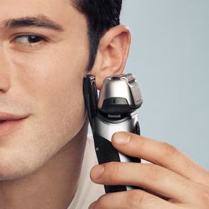 Braun Series 8 Electric Shaver with 5-in-1 SmartCare Center, 8567cc
