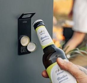 Hofats Johnny Catch Magnet Bottle Opener