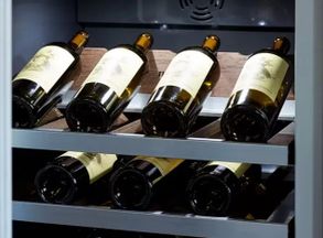 Thermador Freedom® Built-in Wine Cooler 24'' Panel Ready