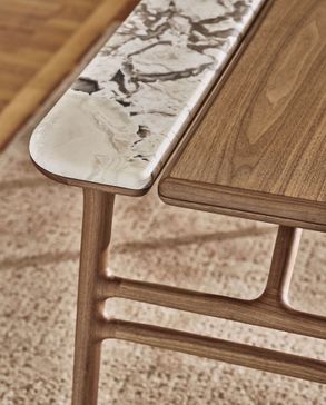Porada Aksel Writing Desk