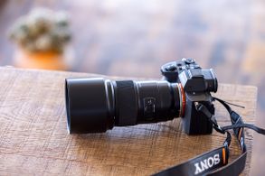 Tamron 90mm F/2.8 DI III VXD M1:1 Camera Lens