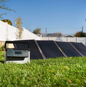 Biolite Goal Zero Yeti 700 Power Station