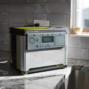 Biolite Goal Zero Yeti 700 Power Station