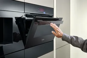 Siemens iQ700 Built-in compact oven with microwave function 60 x 45 cm Black