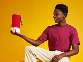 Libratone Zipp 2. Wireless Smart Bluetooth Speaker