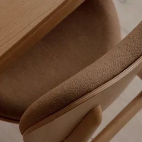 Umage A Conversation Piece Dining Chair