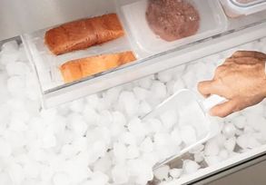 Thermador Freedom® Built-in Freezer Column 30'' Panel Ready