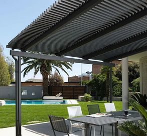 Unopiu Pergola Meridienne Wall-mounted With Louvered Roof
