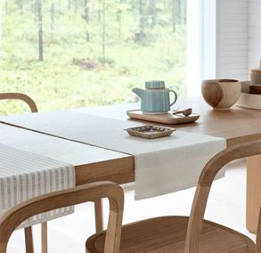 Woodnotes Table runners