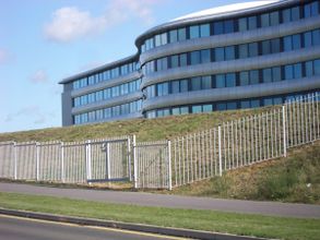 Zaun Vertical Bar Railings