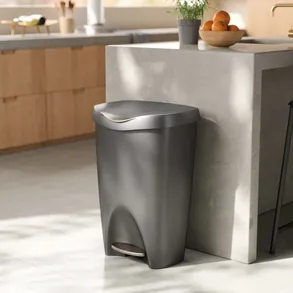Umbra Brim Step On Trash Can