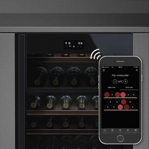Smeg Wi-Fi Built-in Wine Cooler