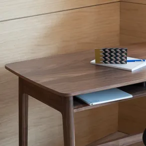 Case Dulwich Desk