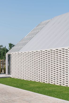 Showroom and offices DFG Pavestone