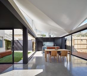 Tunnel House