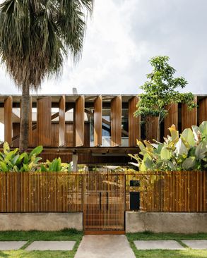 Cumaru House