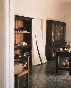 Concept Store & Bar 1oam Apotheke