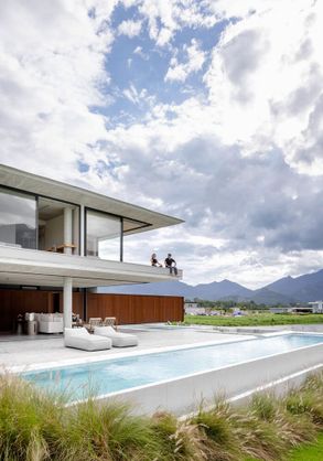 One-Wall House