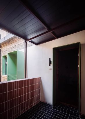 Jiuguo Courtyard Inn
