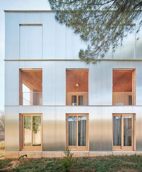 Shelter For Homeless Women In Barcelona