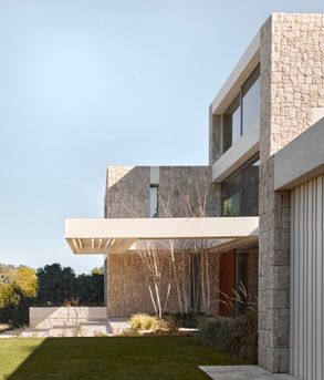 House Jacaranda