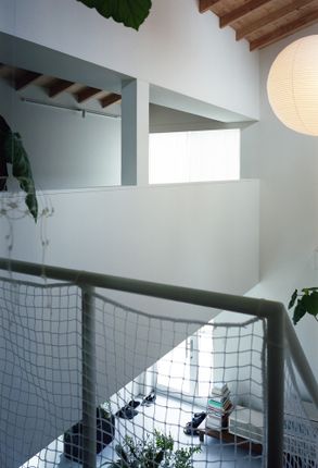 Overlap House