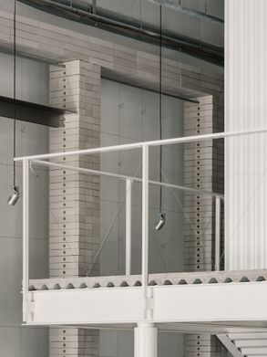 HumCustom Factory Exhibition Hall