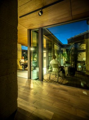 Lib Earth House Model B