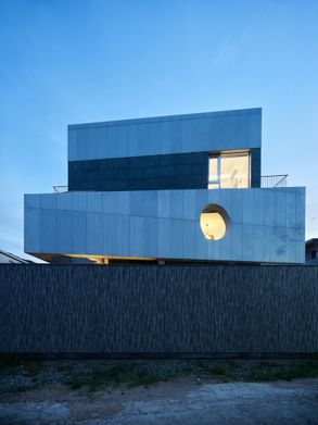 Xiaye Zhang Residence