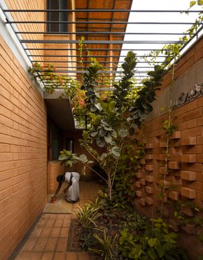 Nandivardhanam House