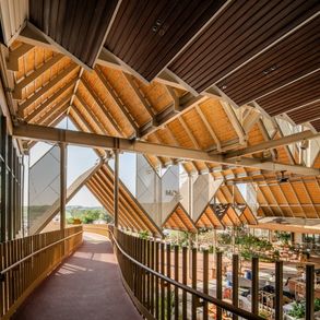 Central Nakhon Pathom