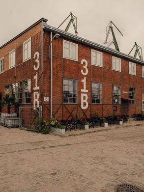 Non-Commercial Cultural Hub