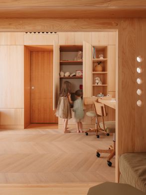 Treehouse Apartment