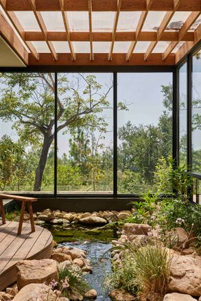 Glass Ridge House