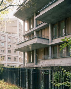Neighborhood In Paris - Media Library And Family Flats, Student Residence, And Social Housing Units