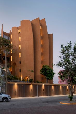 Carpinteros Residential Building