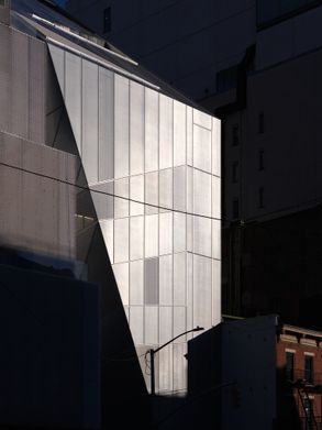 New Museum Of Contemporary Art