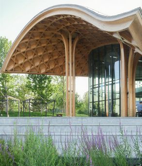 Lakeside Restaurant At Silk Road Friendship Park