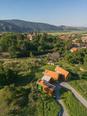 Holiday Homes In Moldovenești