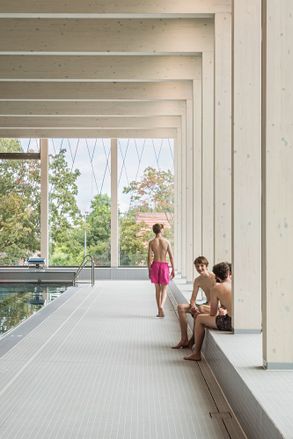Public Swimming Pool Großfeldsiedlung