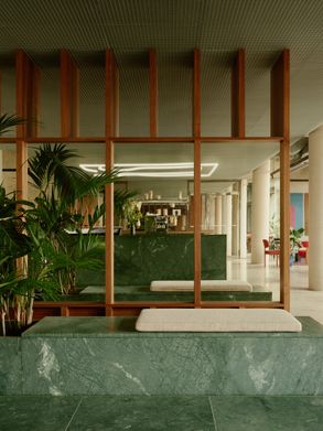 C1 Workplace