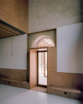 Vis-à-Vis Venetian Villa